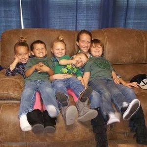 Meet your Posher, Lisa